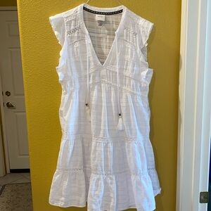 Knox Rose White Tiered V-Neck Tunic Dress with Tassels